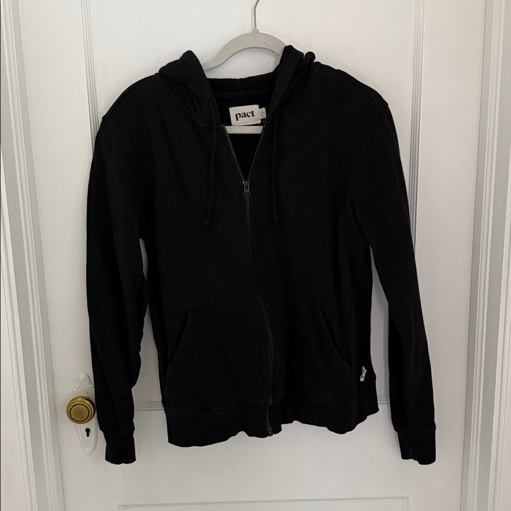 Pact Classic Black Hoodie women’s M